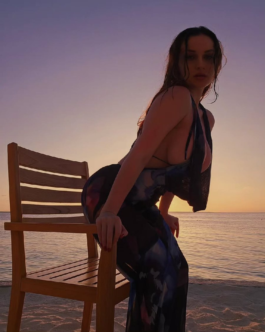 Sexy girl Miranda Faith nude in Zhangqiu