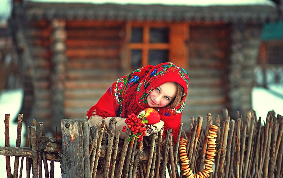 Sexy girl Women in Slavic costumes in Zhangqiu
